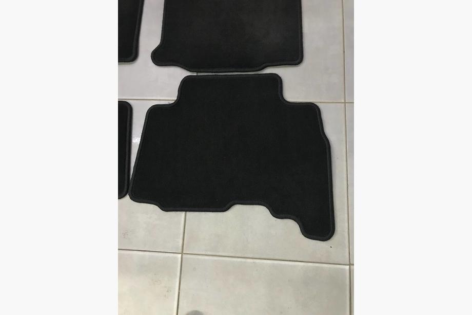 Toyota Land Cruiser Prado 150 2009-2023 Alfombrillas de tela (2013-2022, Original) Usadas Foto 4