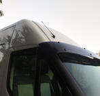 Iveco Daily 2014- Visera de parabrisas V2 (negro brillo, 5mm) foto 4