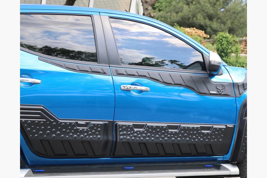 Mitsubishi L200 2015-2024 Molduras de puertas EuroCap (6 uds, ABS) Foto 4