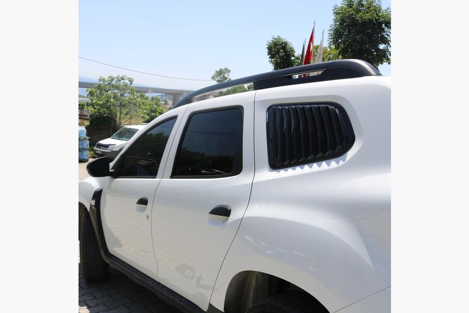 Dacia Duster 2018-2024 Cubiertas de ventanas traseras EuroCap (2 uds, ABS) Image