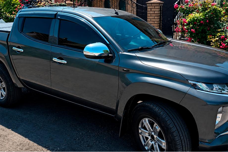 Mitsubishi L200 2015-2024 Deflectores de ventana con moldura cromada (4 uds, Niken) Image