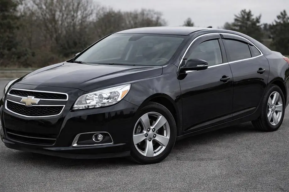 Chevrolet Malibu 2011-2018 Deflectores de ventana con moldura cromada (4 uds, Niken) Image