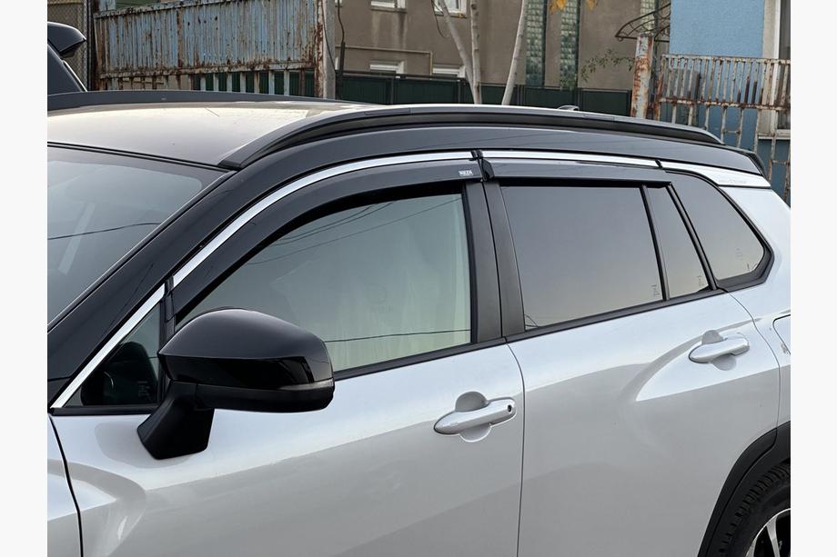 Toyota Corolla Cross 2020- Deflectores de ventana con moldura cromada (4 uds, Niken) Image