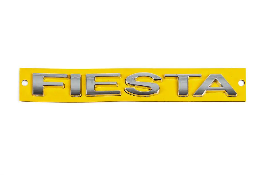 Ford Fiesta 2002-2008 Emblema Fiesta 138mm x 15mm (OEM) Image