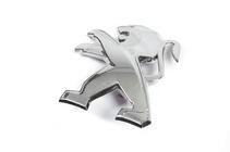Peugeot 208 2012-2019 Emblema trasero 9673873277 (80mm x 70mm) foto 1