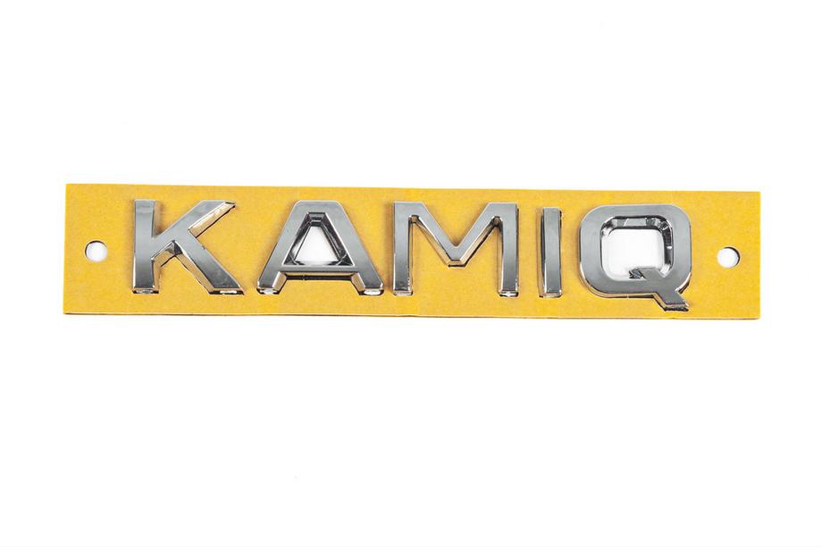 Skoda Kamiq 2019- Emblema Kamiq (135 mm x 23 mm) Image