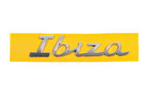 Seat Ibiza 2017- Inscripción Ibiza 6F0853687 (166mm x 39mm) foto 1