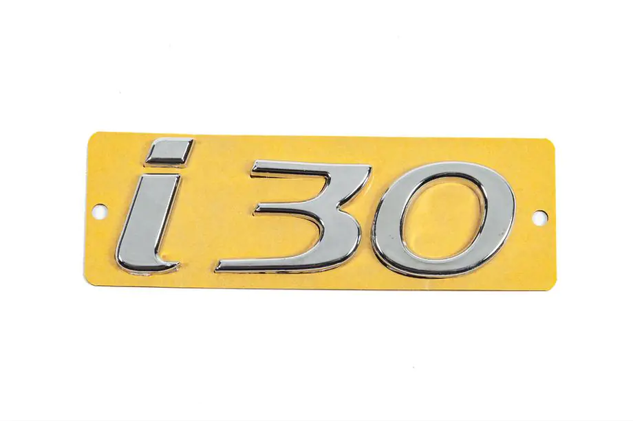 Hyundai I-30 2012-2017 Emblema I30 (108mm x 37mm) Image