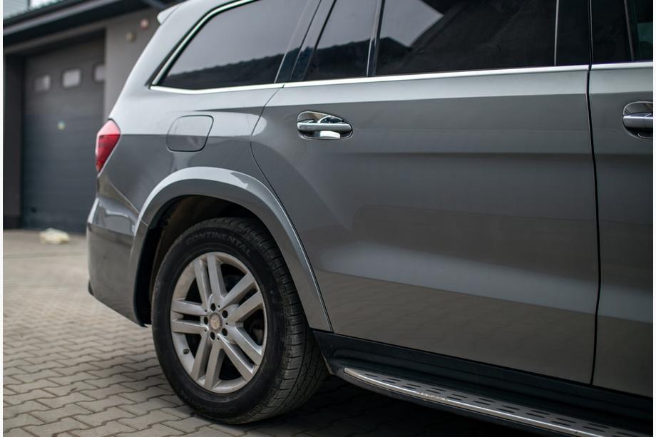Mercedes GL/GLS class X166 2012-2019 Kit de restyling de GL a GLS AMG Foto 47