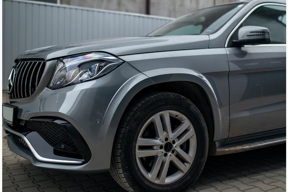 Mercedes GL/GLS class X166 2012-2019 Kit de restyling de GL a GLS AMG Foto 50