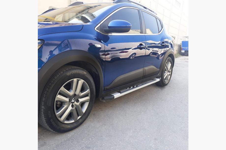 Dacia Sandero 2021- Molduras de puertas (4 uds) Image