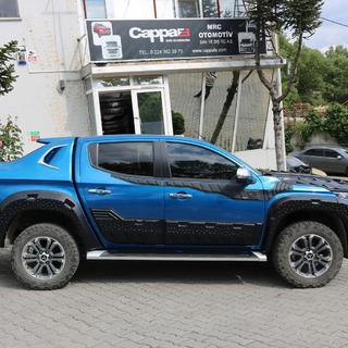 Molduras Superiores de Puerta 2019+ (6 uds, ABS) Mitsubishi L200 2015-2024 foto 3