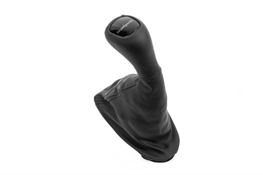 Mercedes E-class W211 2002-2009 Pomo y funda de palanca de cambios OEM Avantgarde (polipiel) Image
