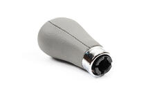 BMW Serie 3 E30 1982–1994 Pomo de cambio OEM (piel sintética, gris liso) foto 4