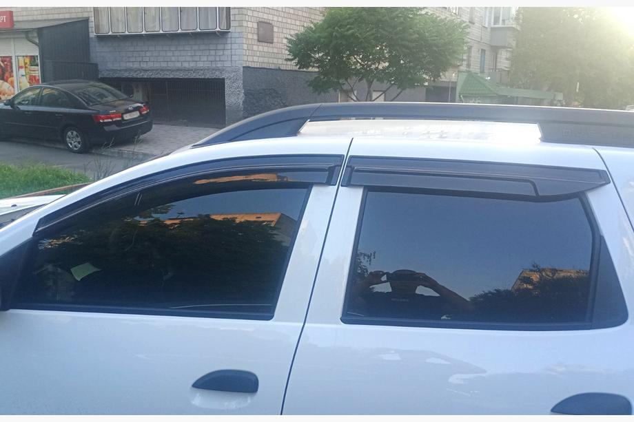 Dacia Duster 2018-2024 Deflectores de Ventana (4 uds, EuroCap) Image