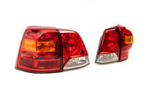 Toyota Land Cruiser 200 2007-2021 Pilotos traseros 2007-2015 (OEM) foto 4