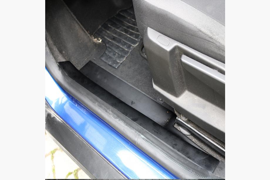 Dacia Duster 2018-2024 Cubiertas interiores de estribos EuroCap (5 uds, ABS) Foto 5