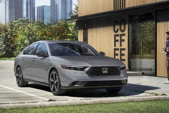 Revisión del sedán Honda Accord de nueva generación.