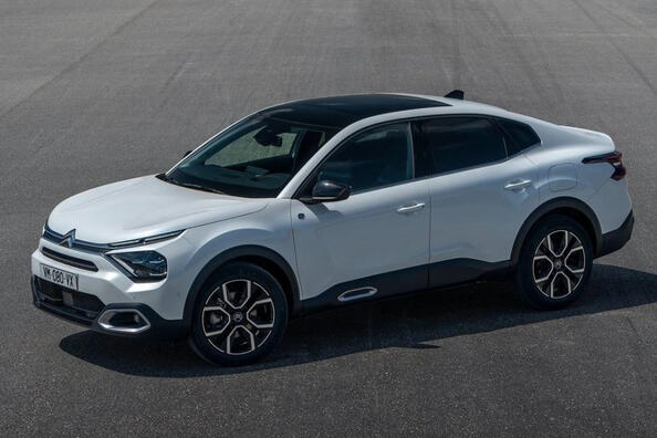 Revisión del sedán «crossover» Citroen C4 X