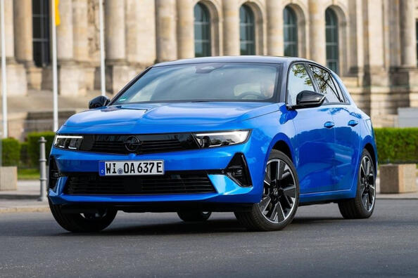 Hatchback compacto eléctrico Opel Astra Electric