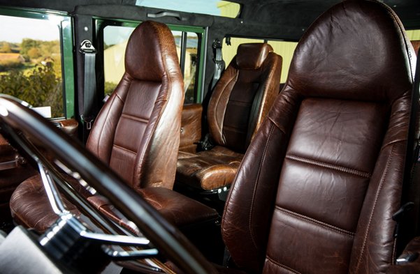 Cómo cuidar adecuadamente el interior de cuero del coche.