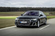 Revisión del sedán actualizado Audi A8 con tracción total foto 1