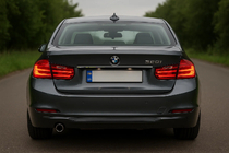 BMW 3 Series F30/F31 2012-2019 Moldura de acero inoxidable sobre la matrícula foto 1
