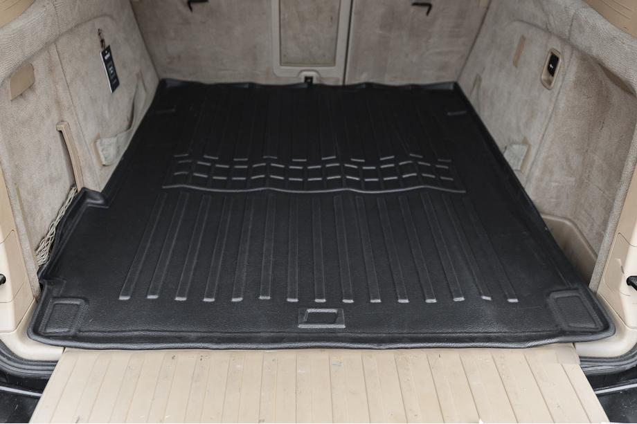 BMW X5 E70 2007-2013 Alfombrilla de maletero Stingray 3D Image