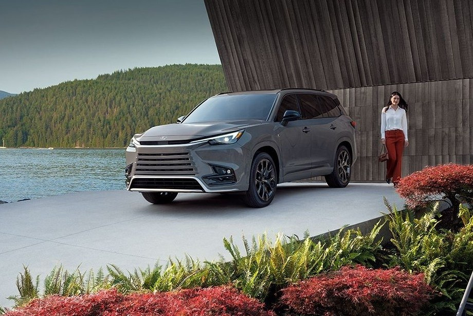 Revisión del nuevo SUV Lexus TX