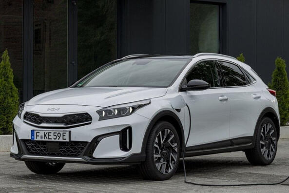 Revisión del hatchback todoterreno KIA XCeed actualizado