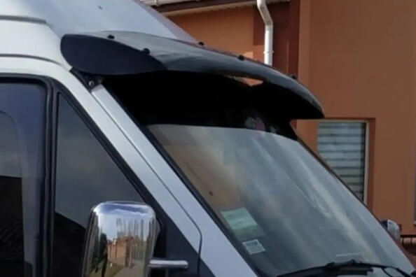 Deflector de parabrisas de coche: que es y como elegir Foto 2