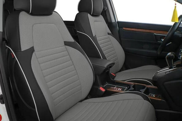 Cuero ecológico: la solución perfecta para las sillas de tu coche