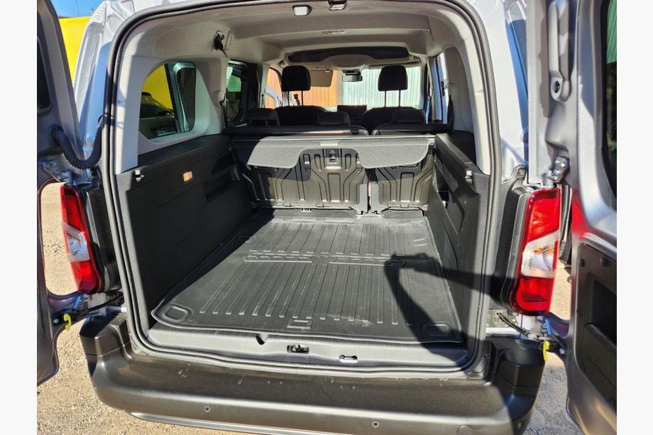 Citroen Berlingo/Multispace 2018- Alfombrilla de maletero 3D Base Larga (Stingray) Foto 4