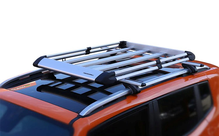 ¿Cómo elegir un baúl de expedición para un coche?