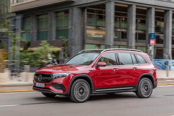 Mercedes-Benz EQB: un elegante crossover eléctrico