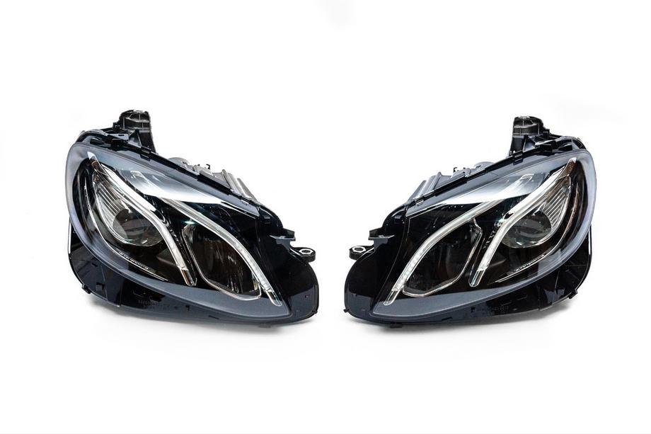 Mercedes E-class W213 2016-2023 Faros delanteros OEM 2016-2020 (2 uds, sin unidades de control, LED) Image