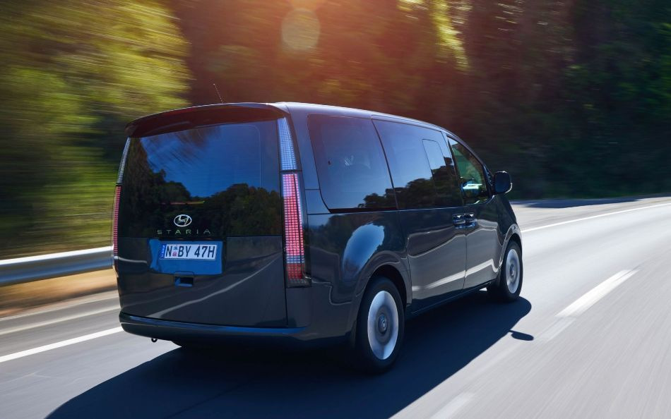 Revisión de la minivan Hyundai Staria