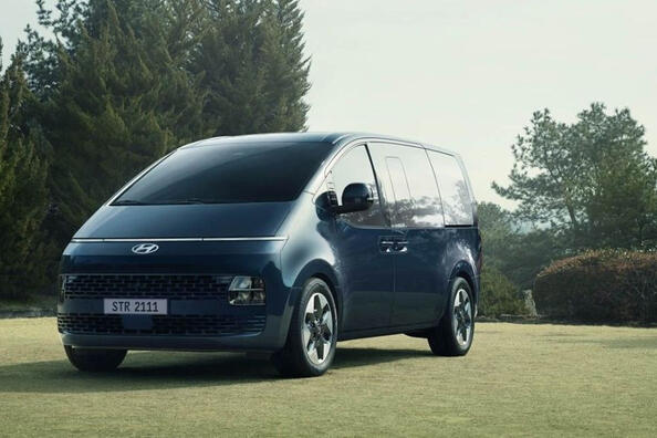 Revisión de la minivan Hyundai Staria