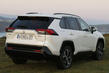 Descripción general del crossover híbrido con tracción total Suzuki Across foto 4