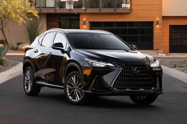 Revisión de la segunda generación del crossover Lexus NX.