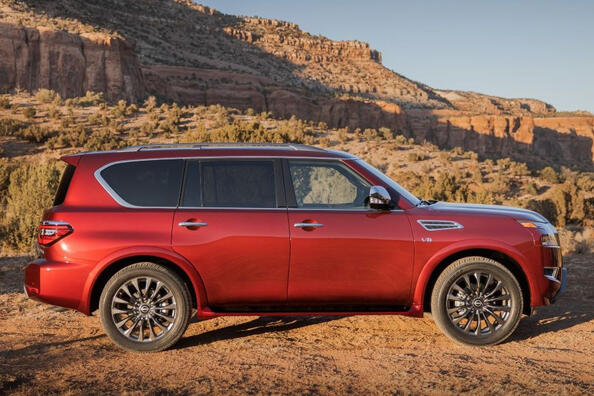 Revisión del SUV Nissan Armada actualizado de 400 caballos de fuerza Foto 2