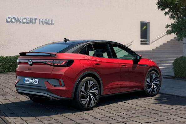 Revisión del crossover eléctrico con tracción total Volkswagen ID.5 GTX Foto 3