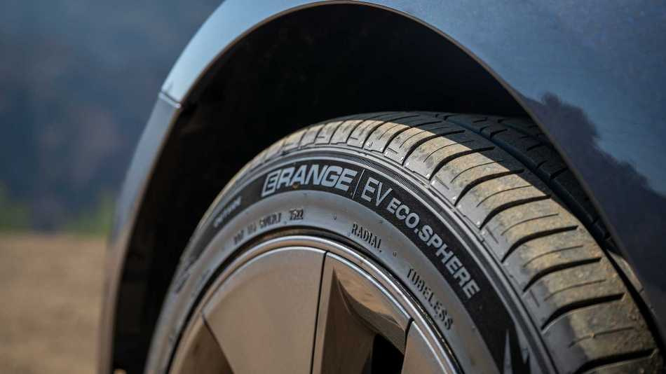 Neumáticos para coches eléctricos: las principales diferencias y cómo elegir los adecuados