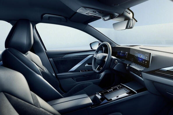 Revisión de la camioneta eléctrica Opel Astra Sports Tourer Electric Foto 6