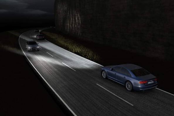 Faros de coche Matrix: tecnología y ventajas.