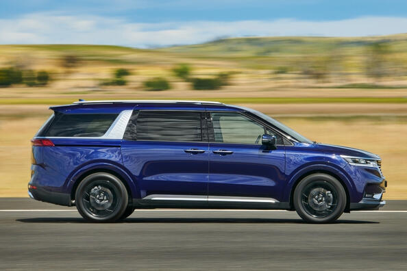 KIA Carnival de cuarta generación: una nueva mirada al monovolumen familiar Foto 2
