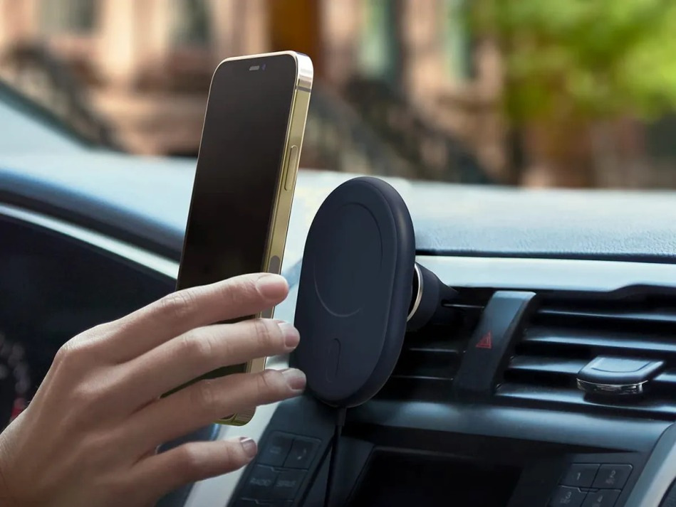 Cómo elegir un soporte para teléfono: una guía para propietarios de automóviles