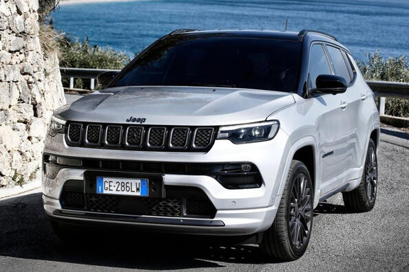 Revisión del crossover actualizado del Jeep Compass de segunda generación.