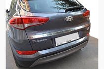 Hyundai Tucson TL 2016-2021 Outlet Moldura de maletero sobre la matrícula (2015–2018, superior, ancha, acero inoxidable) foto 1