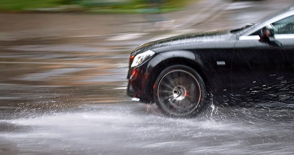 ¿Qué es el efecto aquaplaning?